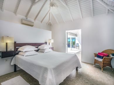 St. Barts Home 898009