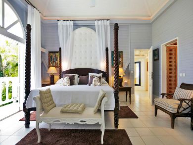 St. Barts Home 898010