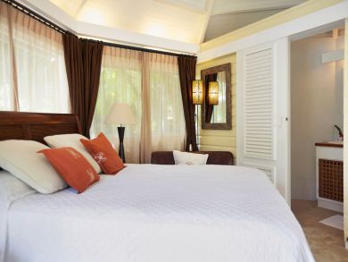 St. Barts Home 898010