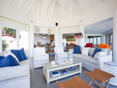 St. Barts Home 898011
