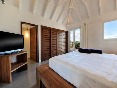 St. Barts Home 898011