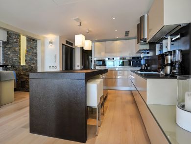 St. Barts Home 898012