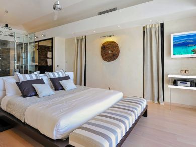 St. Barts Home 898012