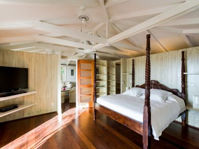 St. Barts Home 898014