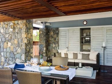 St. Barts Home 898014