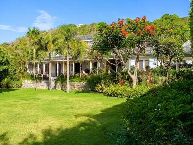 St. Barts Home 898014