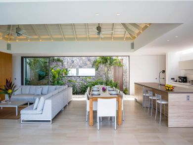 St. Barts Home 898020