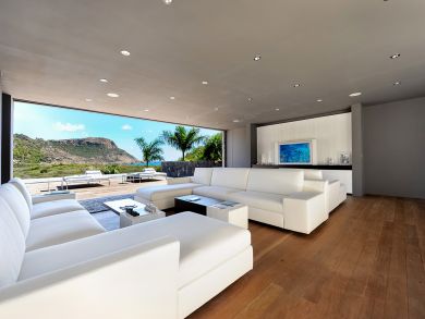 St. Barts Home 898021