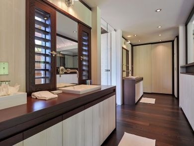 St. Barts Home 898021