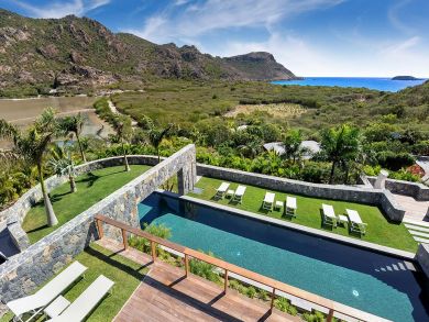 St. Barts Home 898021