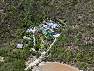 St. Barts Home 898021