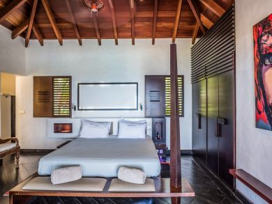 St. Barts Home 898022