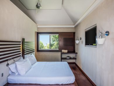 St. Barts Home 898022