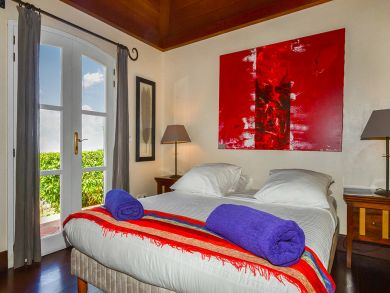St. Barts Home 898024