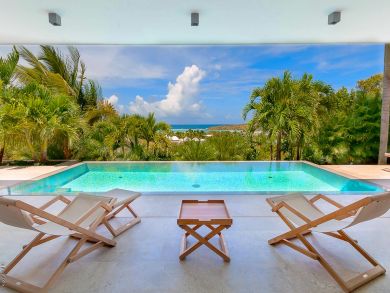 St. Barts Home 898031