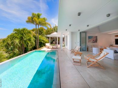 St. Barts Home 898031