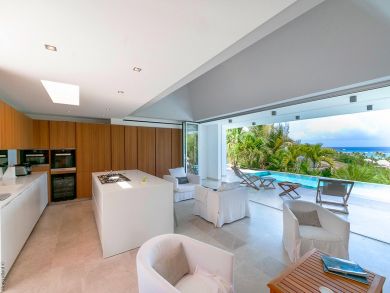 St. Barts Home 898031