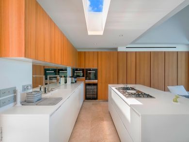 St. Barts Home 898031