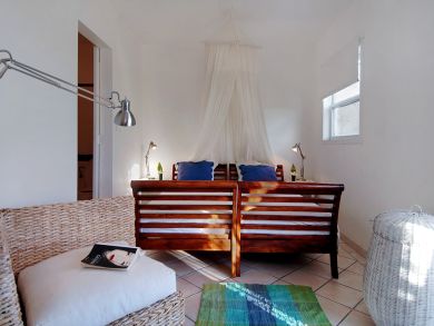 St. Barts Home 898032
