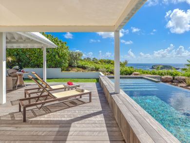 St. Barts Home 898035
