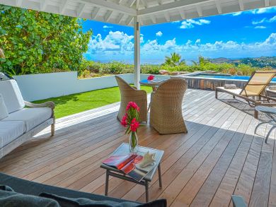 St. Barts Home 898035