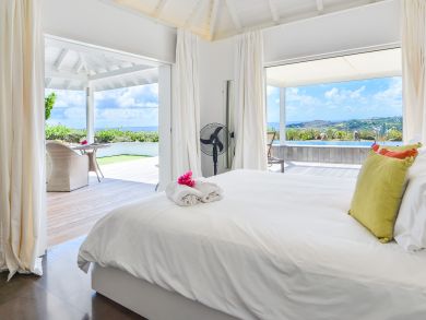 St. Barts Home 898035