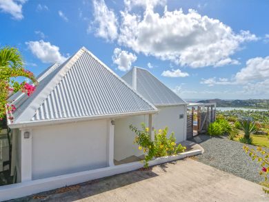 St. Barts Home 898035