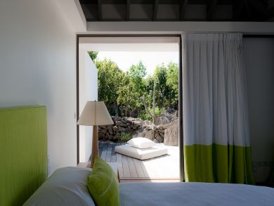 St. Barts Home 898036