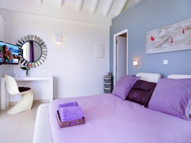 St. Barts Home 898039