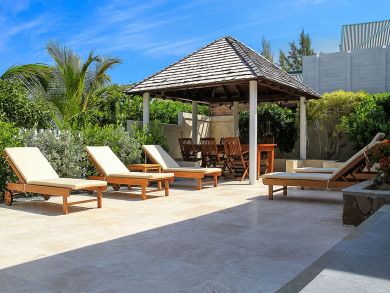 St. Barts Home 898040
