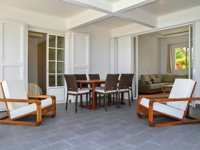 St. Barts Home 898040