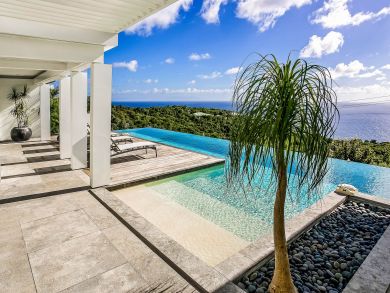 St. Barts Home 898041