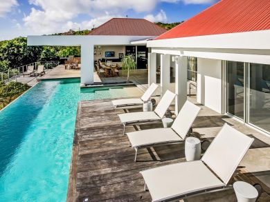 St. Barts Home 898041