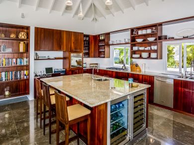 St. Barts Home 898041