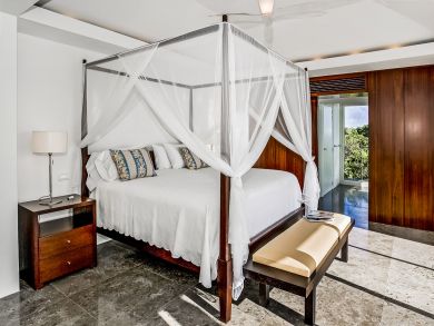 St. Barts Home 898041