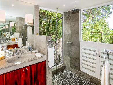 St. Barts Home 898041