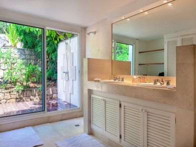 St. Barts Home 898043