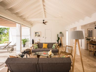 St. Barts Home 898044