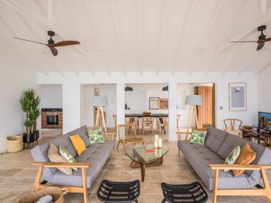 St. Barts Home 898044
