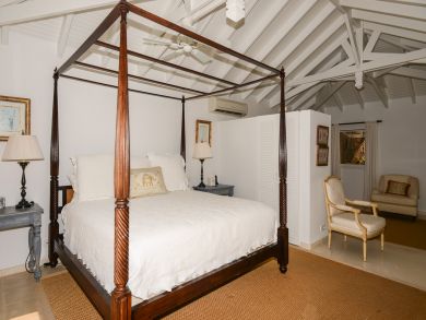 St. Barts Home 898045