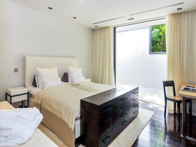 St. Barts Home 898047