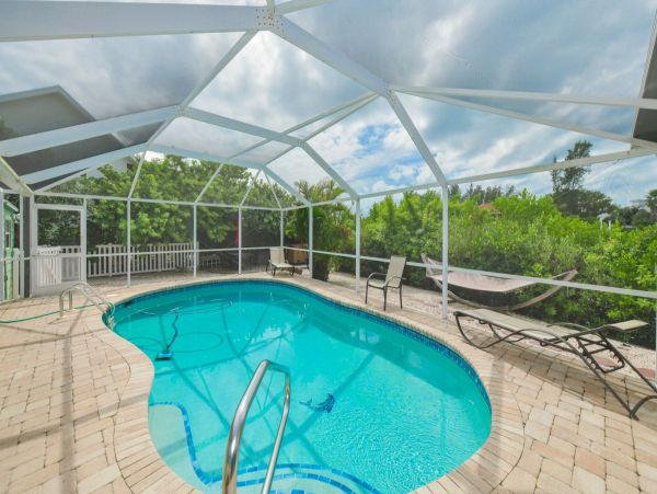 Anna Maria Two Bedroom Two Bathroom Home with Pool