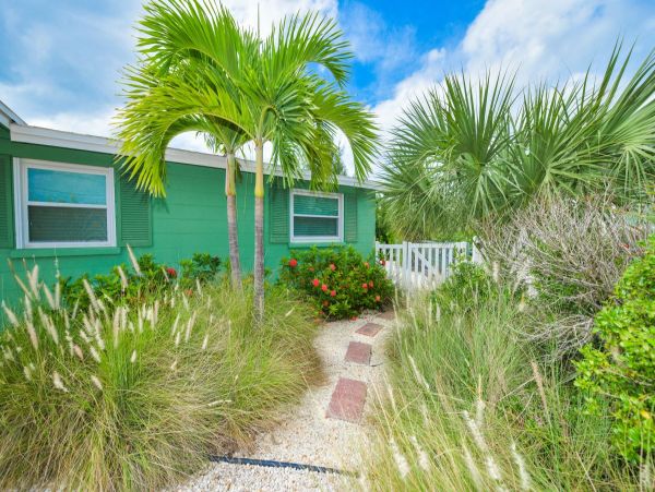 Anna Maria Two Bedroom Two Bathroom Home with Pool