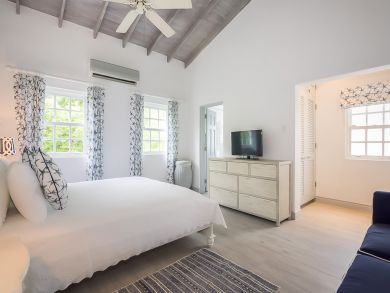 Barbados Four Bedroom Luxury Beachfront Vacation Villa