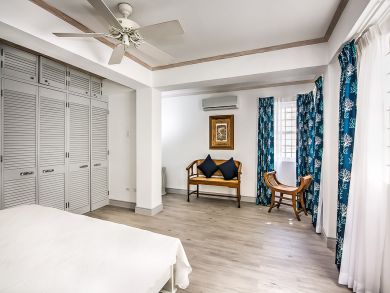 Barbados Four Bedroom Luxury Beachfront Vacation Villa