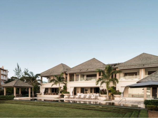 Beachfront 5 Bedroom Vacation Home Private Pool in Barbados