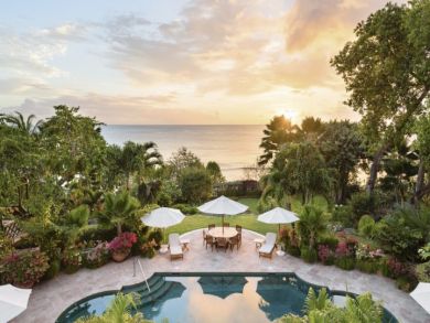 Six Bedrooms Beachfront Vacation Home in Barbados