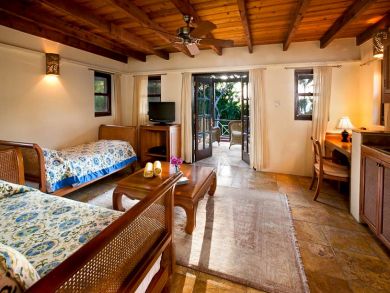 Five Bedroom Luxury Rental on the BVI with Private Pool Five Bedroom Luxury Rental on the BVI with Private Pool