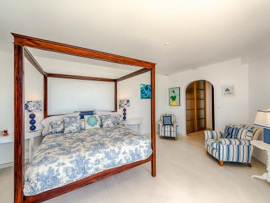 Luxury 12 Bedroom Estate in Terre Basses Luxury 12 Bedroom Estate in Terre Basses