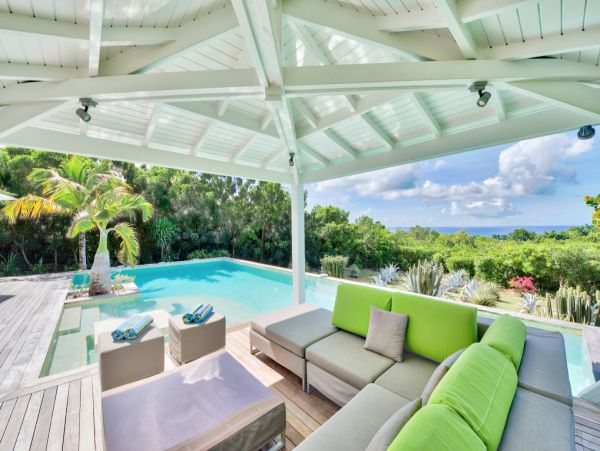 St Maarten Beautiful 3 Bedroom Pool Villa & Outdoor Area